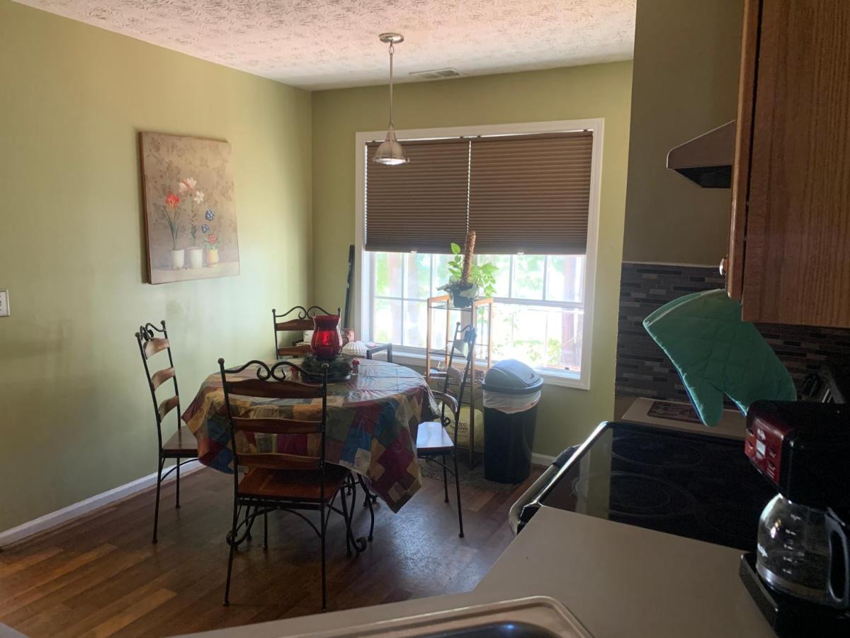Captivating Home Near Downtown Atl Conley Exteriör bild